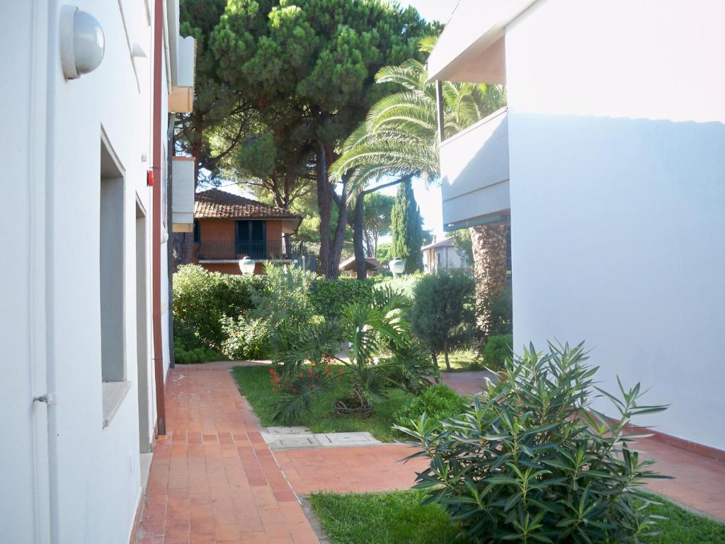 Rta Airone Aparthotel Orbetello Exteriör bild